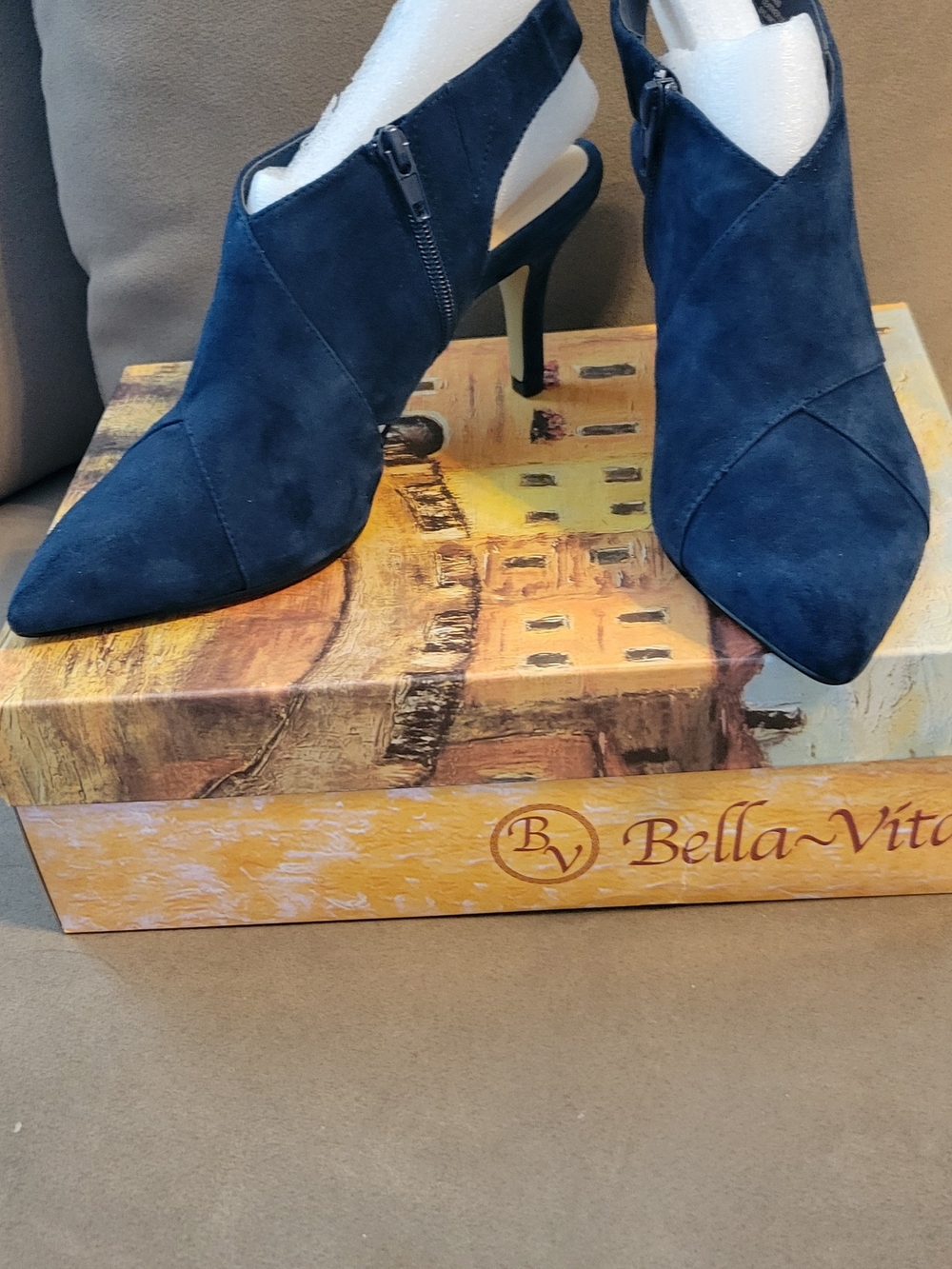 Bella Vita Navy Suede Pointed-Toe Slingback Pump